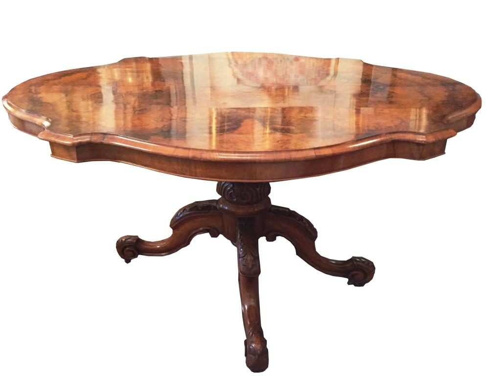Pedestal Table_Oval Carved